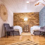 Villa Magarre Climatisee, Piscine Chauffee, Spa, Dans Un Cadre Naturel Envoutant