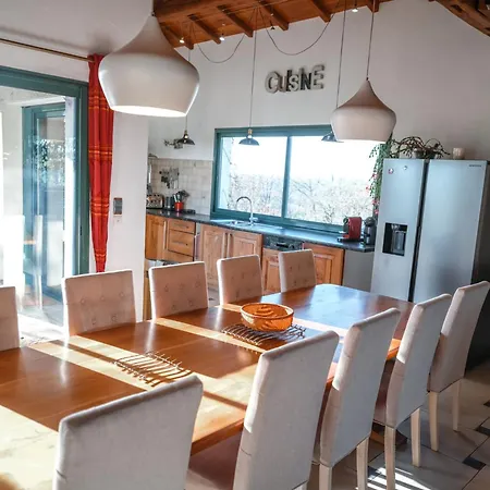 Magarre Climatisee, Piscine Chauffee, Spa, Dans Un Cadre Naturel Envoutant