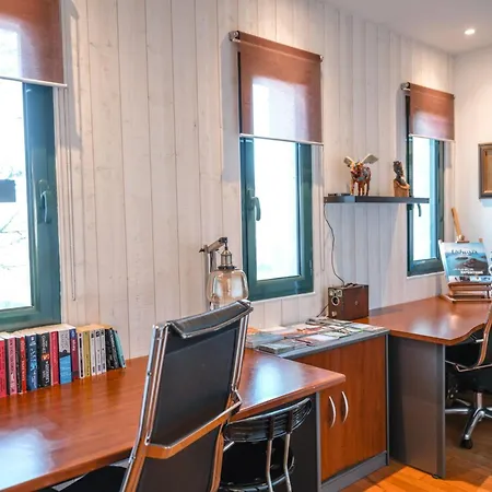 Magarre Climatisee, Piscine Chauffee, Spa, Dans Un Cadre Naturel Envoutant