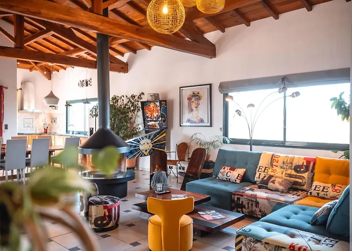 Magarre Climatisée, Piscine Chauffée, Spa, Dans Un Cadre Naturel Envoûtant